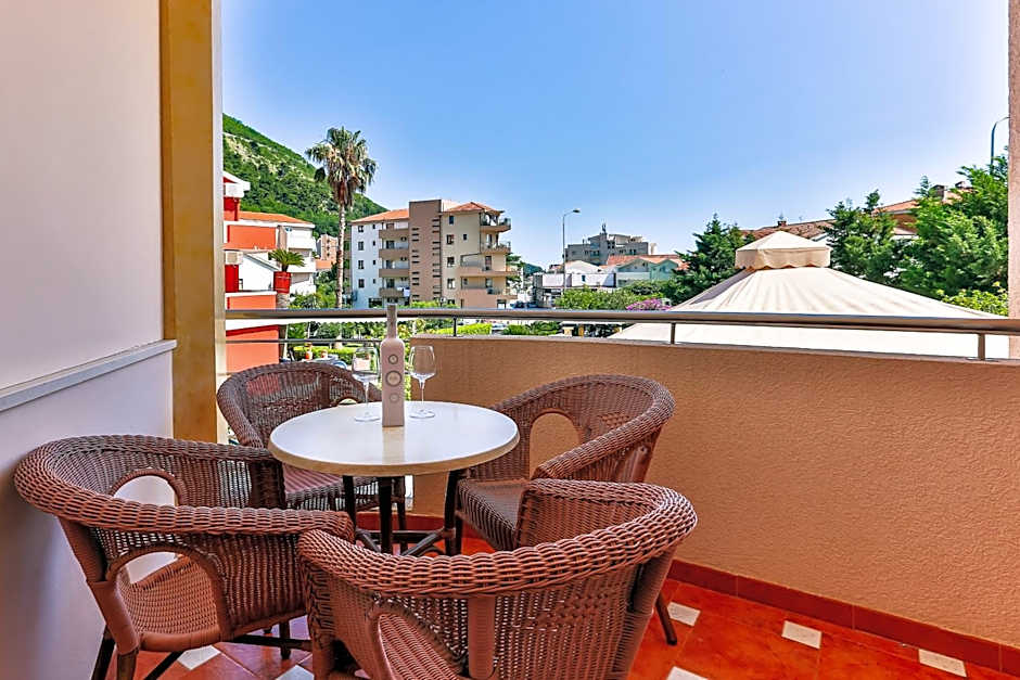 Hotel Max Prestige