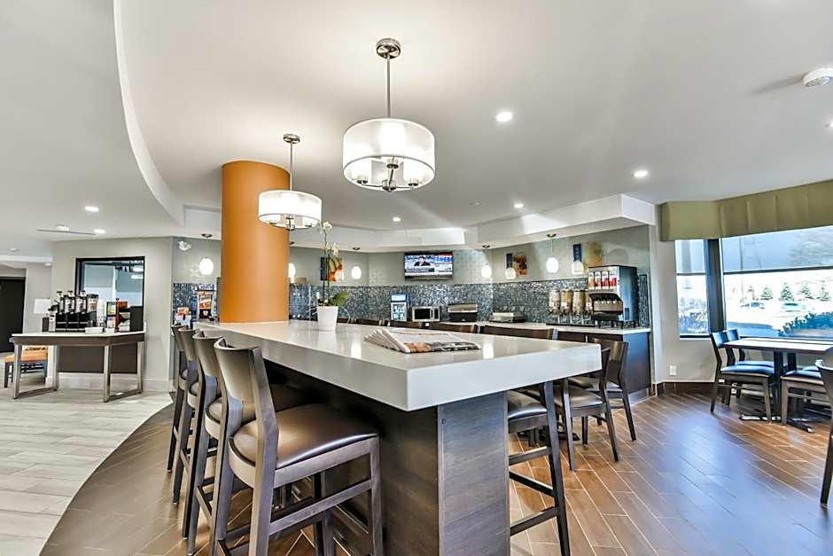 Best Western Plus Cambridge Hotel