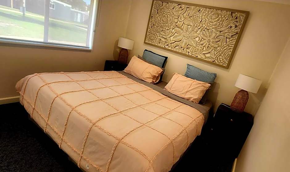 Echo Beach Tourist Park