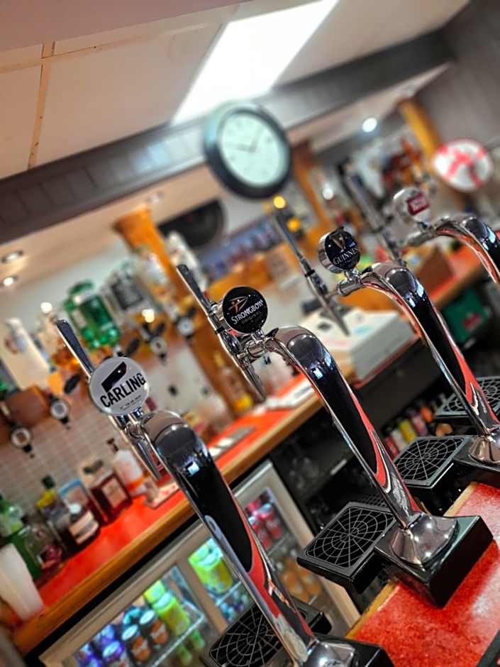 The Avenue Club and Lodge