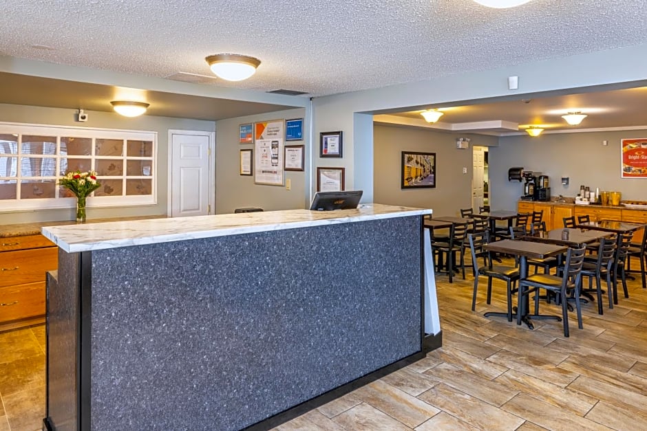 Econo Lodge Miramichi