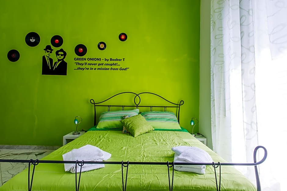 Green Room — 8 fotoğraftan 1. fotoğraf