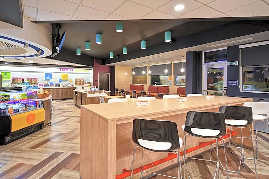 Tru by Hilton Fort Wayne, IN