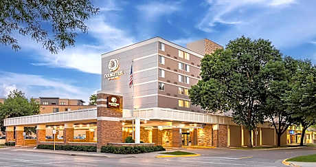 DoubleTree by Hilton Madison Downtown