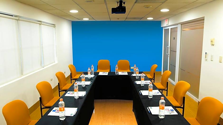 Holiday Inn Express Monterrey Galerias-San Jeronimo By IHG