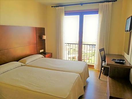 Double room-Standard-Private Bathroom-Sea View