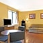 Super 8 by Wyndham Baltimore/Essex Area