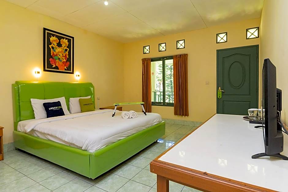 Urbanview Hotel Griya Astoeti 2 Cisarua Puncak