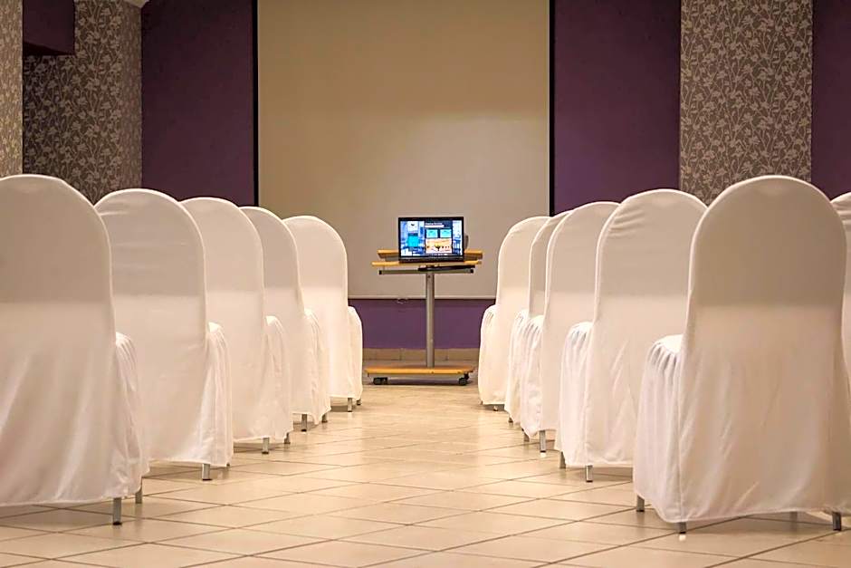 Hotel Real Azteca Boulevard