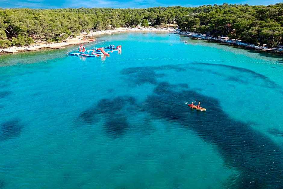 Pine Beach Pakostane - All Inclusive light