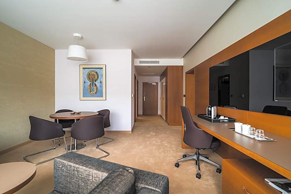 Mikado Hotel