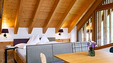 Deluxe Double Studio