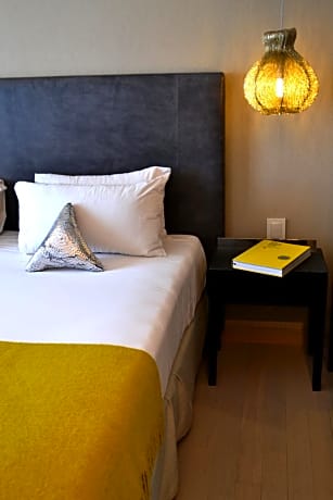 King Room - Non-Smoking