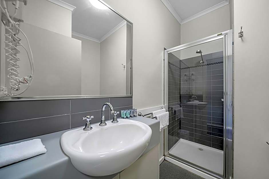 Sovereign Views Apartments