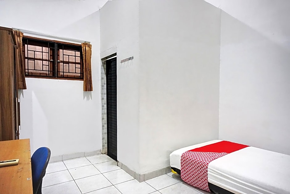 Super OYO Resident- K Syariah