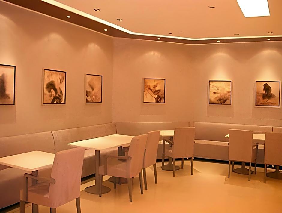 Jinjiang Inn Guangzhou Liwan Caihongqiao Metro Station