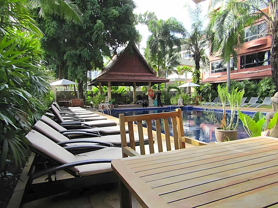 Nova Park Hotel Pattaya
