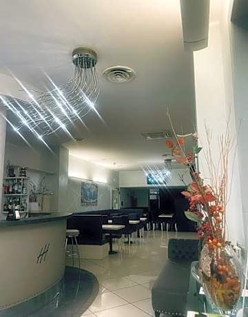 Hotel Holiday- Alla Finestrella
