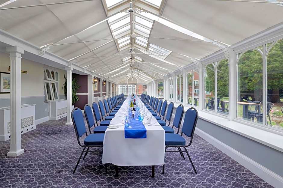 DoubleTree by Hilton St. Anne's Manor