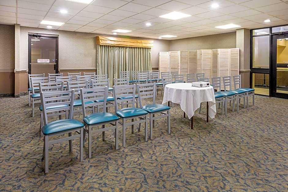 Ramada Plaza by Wyndham Virginia Beach