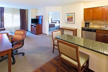 One-Bedroom King Suite