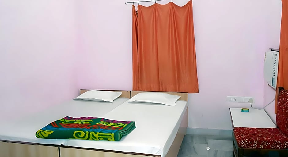 Hotel Basant – Varanasi, VA