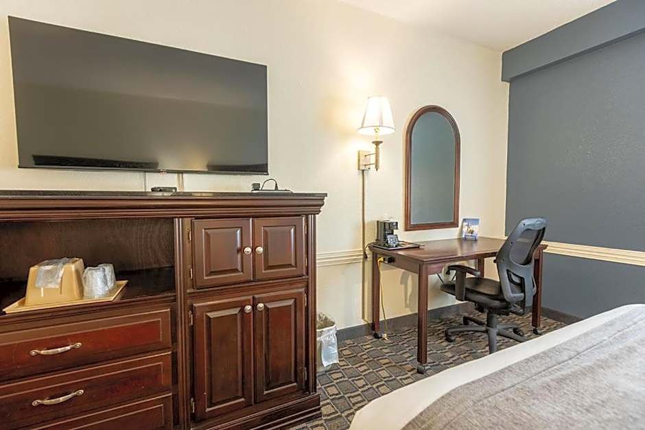 Savannah House Hotel