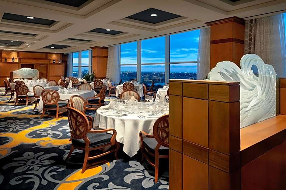 Moody Gardens Hotel Spa And Convention Center