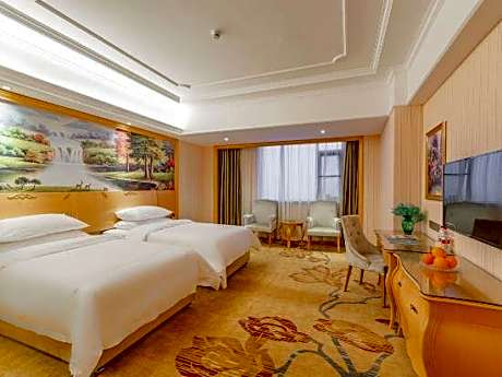 Vienna International Hotel (Huanggang Dongmen Road)