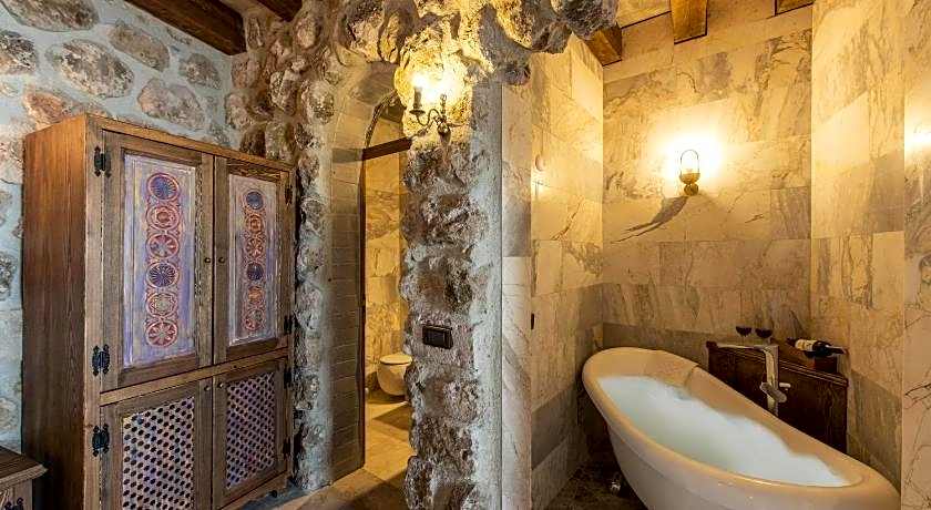 Foremanson Cave Hotel