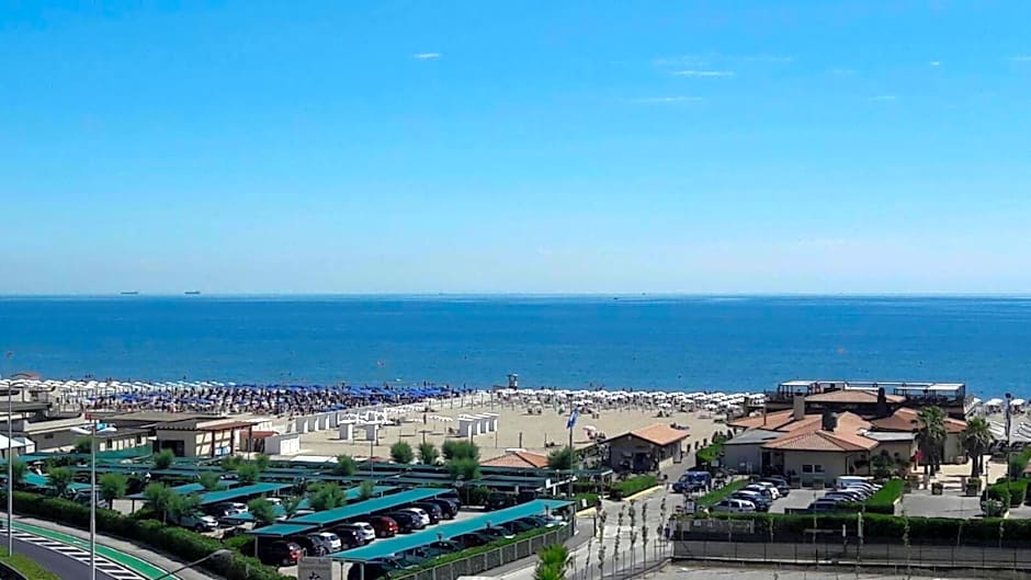 Albamarina Residence