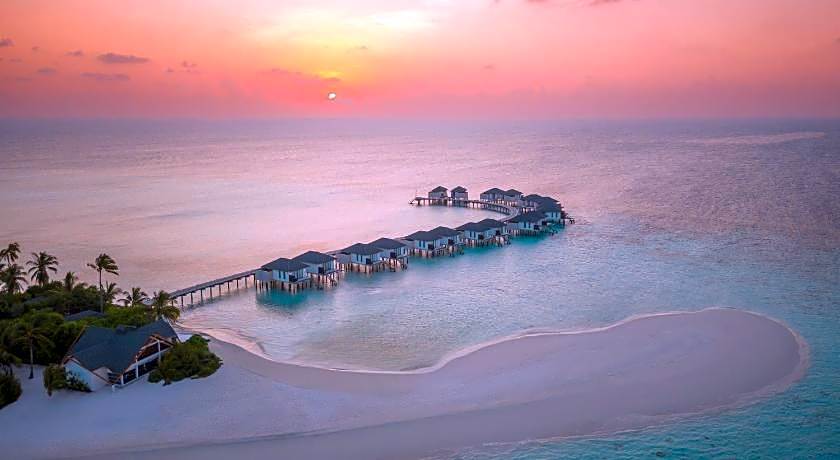 NH Collection Maldives Havodda Resort