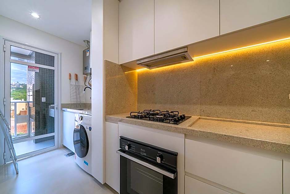 Barbados 302 - Excelente apartamento 02 suítes - À poucos metros da praia de Bombas - (Consultar serviços de roupa de cama e banho)