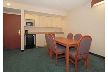 1 King Bed Mobility Accessible Room Non-Smoking