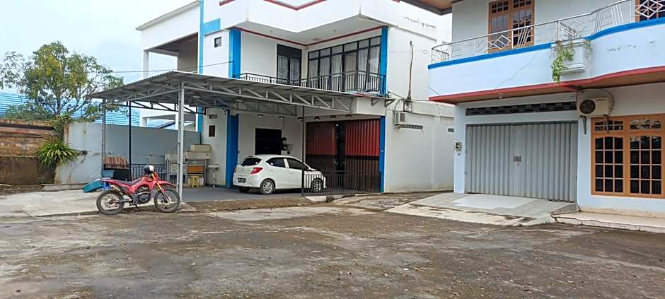 Hotel O Wisma Deli Syariah Near RSUD Nene Mallomo Sidenreng Rappang