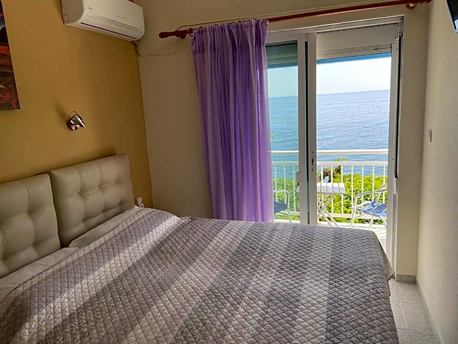 Samothraki Akrogiali Rooms