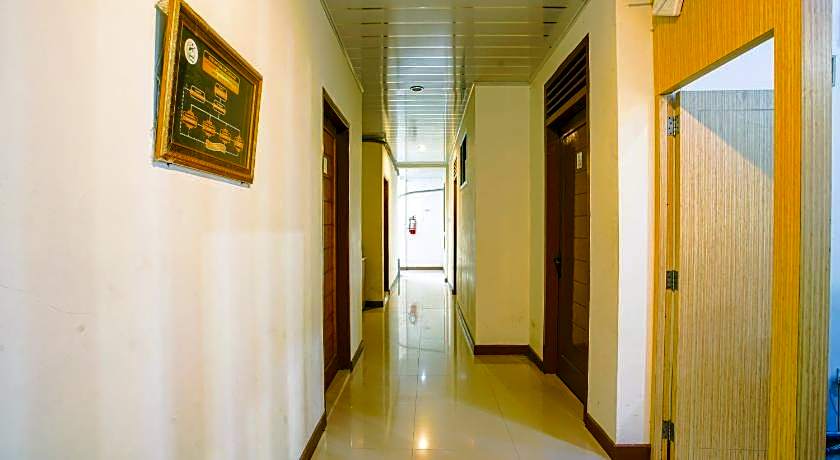 Capital O 90643 Suri Guest House Syariah