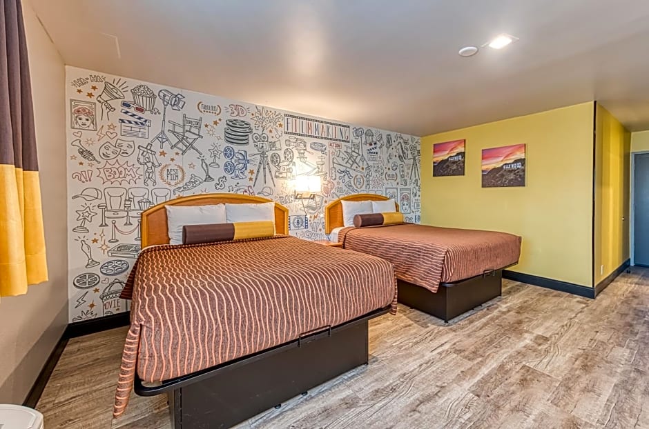 La Mirage Inn - Hollywood
