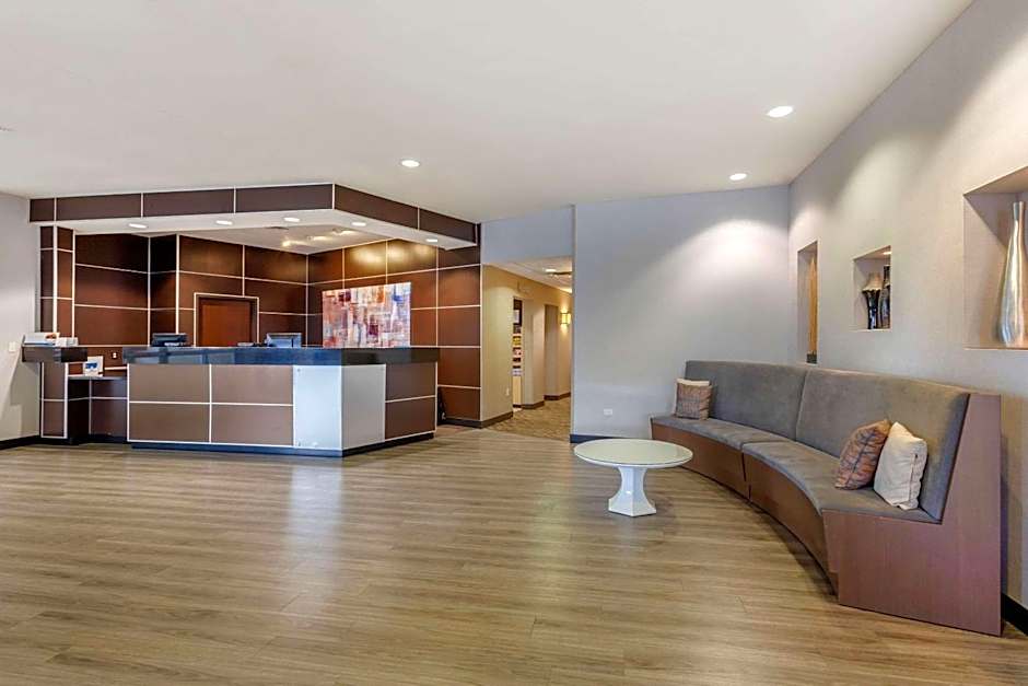 Cambria Hotel Denver International Airport