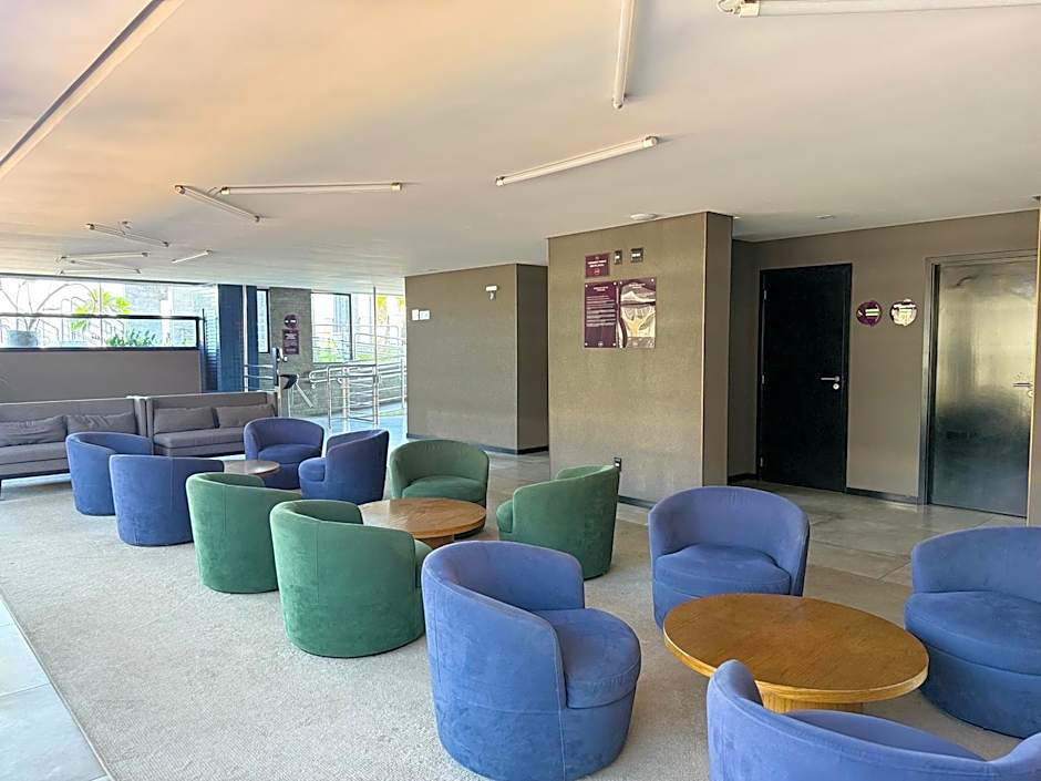 Prédio com excelente custo benefício!