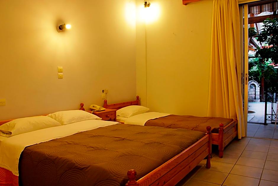 Hotel Galaxias