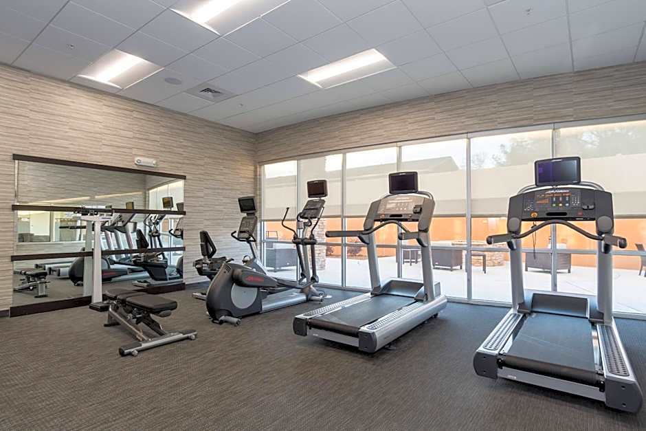 Courtyard® by Marriott® Fayetteville Fort Liberty/Spring Lake