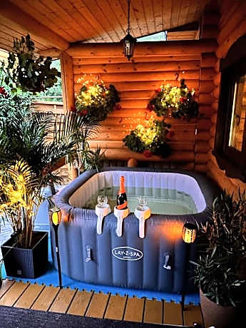 Domy z Bala - Domki ogrzewane - JACUZZI, SAUNA, lody, popcorn, ryba wedzona i ognisko w cenie!