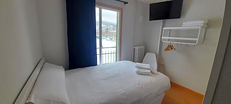 Single Room with Private Bathroom
