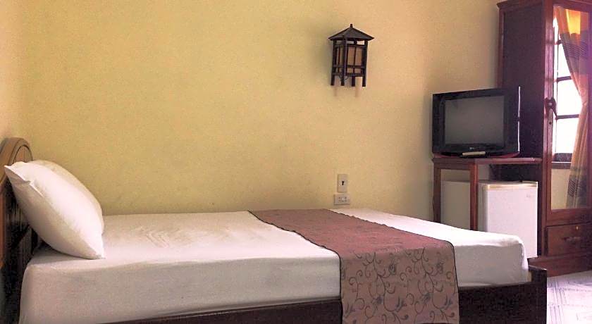 Dong Loi Hotel