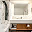 Acclaim Hotel by CLIQUE