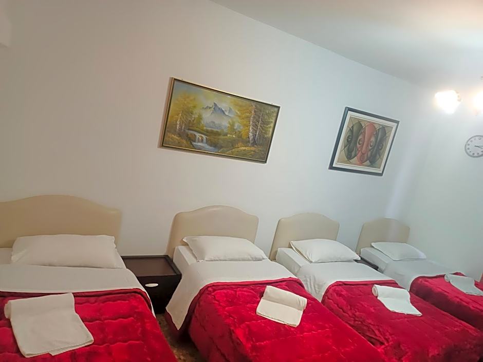 Host Roma