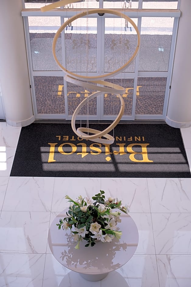 Bristol Infinity Hotel