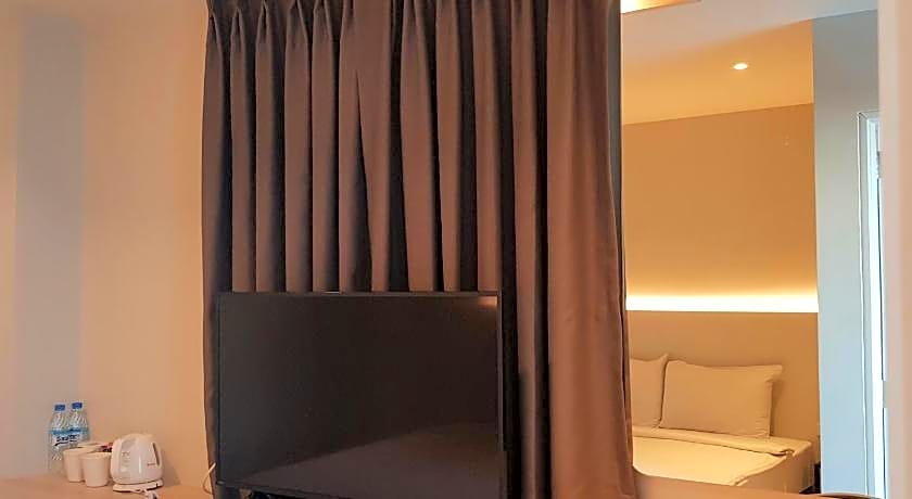 The Phoenix Hotel Bangkok