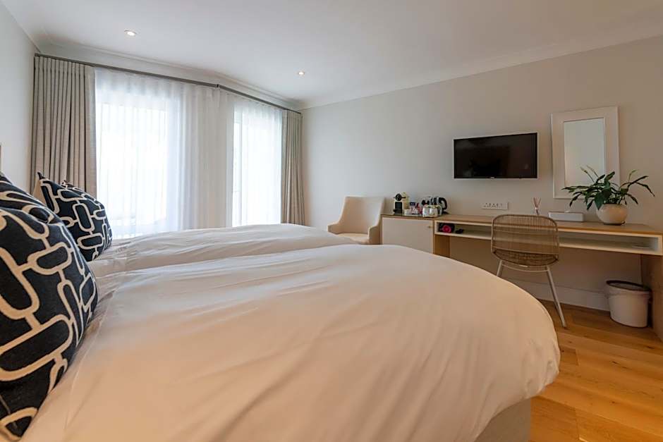 Hide-Away Guest House